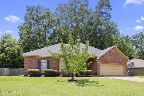 452 Pecan Cir, Brandon, MS 39042 photo 2