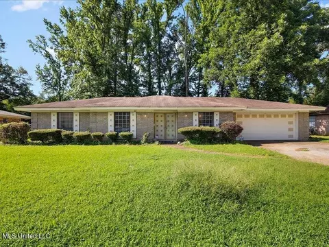 1843 Longwood Dr, Jackson, MS 39212