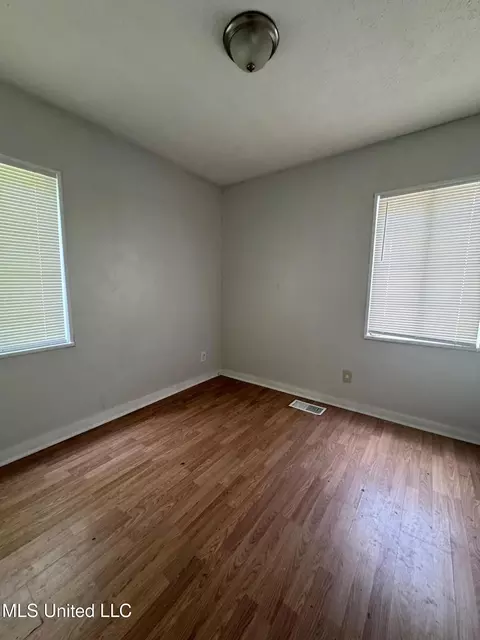 Bedroom - 941 Dorgan St, Jackson, MS 39204 photo 1 of 1