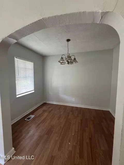Other - 941 Dorgan St, Jackson, MS 39204 photo 2 of 5