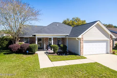 1574 Rachel Dr, Biloxi, MS 39532