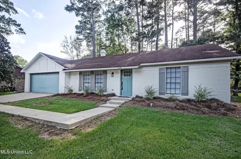 226 N Shenandoah Rd, Brandon, MS 39047