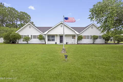 1200 Margie St, Waveland, MS 39576