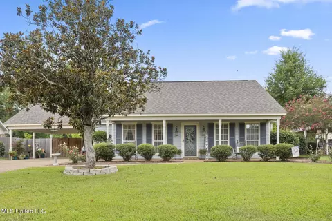 725 Bay Tree Dr, Flowood, MS 39232