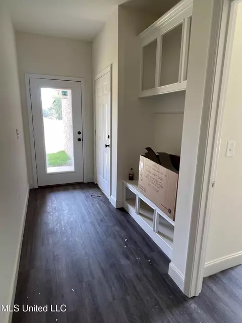 Entry Way - 409 Hyde Park Cv, Brandon, MS 39042 photo 1 of 1
