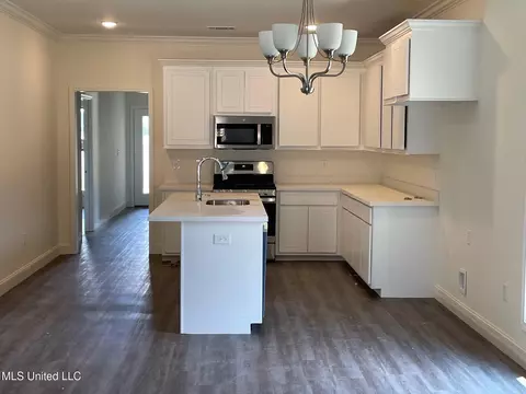 Kitchen - 409 Hyde Park Cv, Brandon, MS 39042 photo 1 of 1