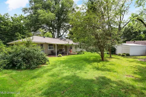 Exterior - 530 Oakhurst Dr, Hernando, MS 38632 photo 5 of 6