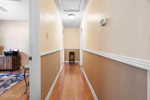 Entry Way - 530 Oakhurst Dr, Hernando, MS 38632 photo 4 of 4