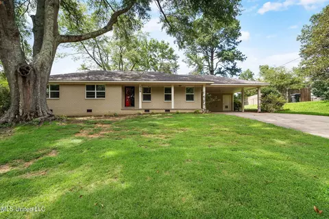 Exterior - 530 Oakhurst Dr, Hernando, MS 38632 photo 1 of 6