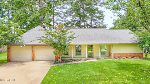 2973 Beaumont Cv, Pearl, MS 39208