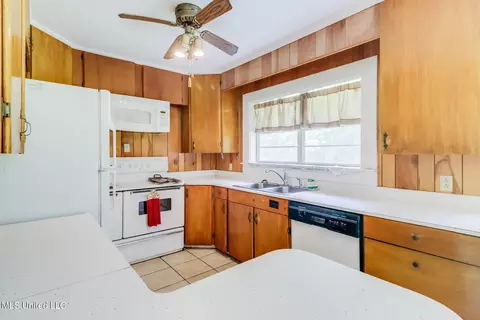 603 James Ave, Wiggins, MS 39577 photo 6