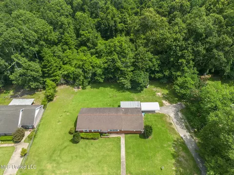 603 James Ave, Wiggins, MS 39577 photo 2