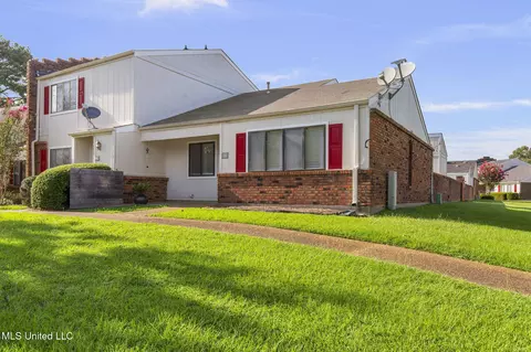 151 Lakebend Cir, Brandon, MS 39042 photo 2