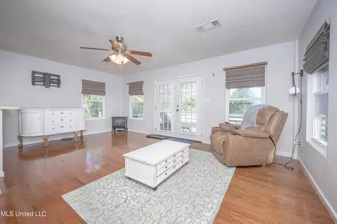 Living - 10296 Road 252, Biloxi, MS 39532 photo 1 of 4