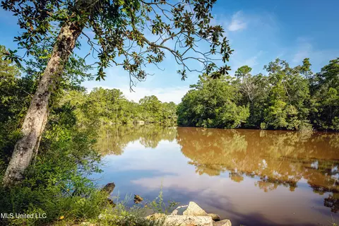 View/Area - 10296 Road 252, Biloxi, MS 39532 photo 2 of 12