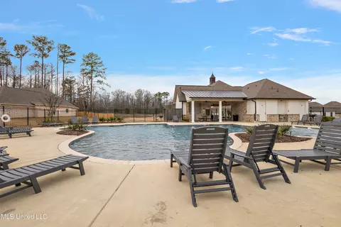 Exterior - 122 Anchor Ln, Brandon, MS 39047 photo 3 of 4