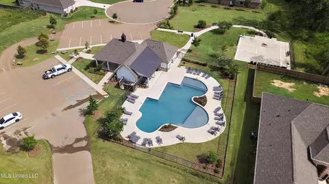 Exterior - 122 Anchor Ln, Brandon, MS 39047 photo 2 of 4