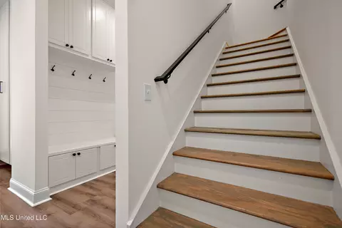 Entry Way - 122 Anchor Ln, Brandon, MS 39047 photo 4 of 5