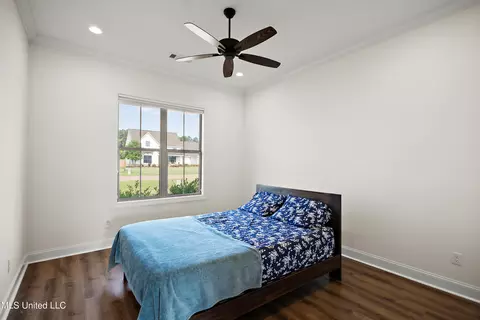 Bedroom - 122 Anchor Ln, Brandon, MS 39047 photo 2 of 3