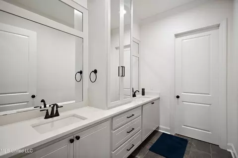 Bath - 122 Anchor Ln, Brandon, MS 39047 photo 5 of 7