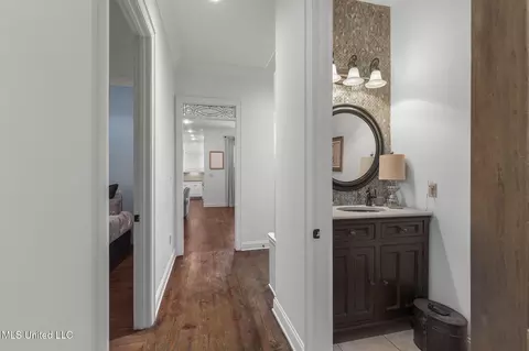 Entry Way - 106 Wethersfield Dr, Madison, MS 39110 photo 2 of 4