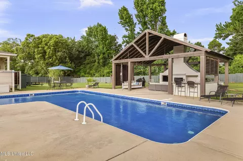 Exterior - 106 Wethersfield Dr, Madison, MS 39110 photo 2 of 23