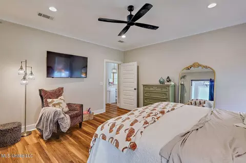 Bedroom - 475 Saint Johns Rd, Braxton, MS 39044 photo 2 of 3