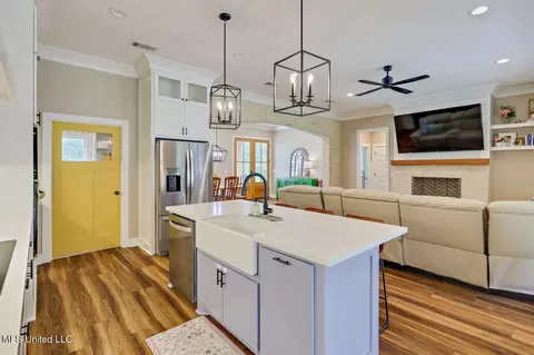 Kitchen - 475 Saint Johns Rd, Braxton, MS 39044 photo 4 of 4