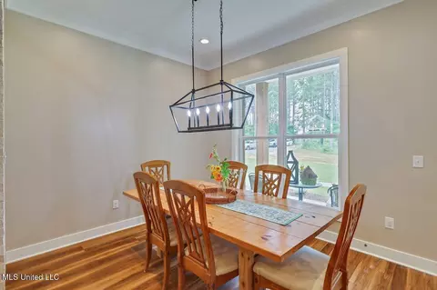 Dining - 475 Saint Johns Rd, Braxton, MS 39044 photo 1 of 2