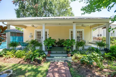 820 Camp Ave, Gulfport, MS 39501