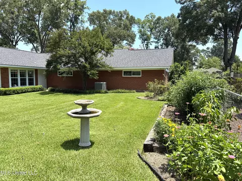 Exterior - 4 Sun Ct, Natchez, MS 39120 photo 11 of 15