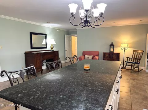 Kitchen - 4 Sun Ct, Natchez, MS 39120 photo 1 of 11