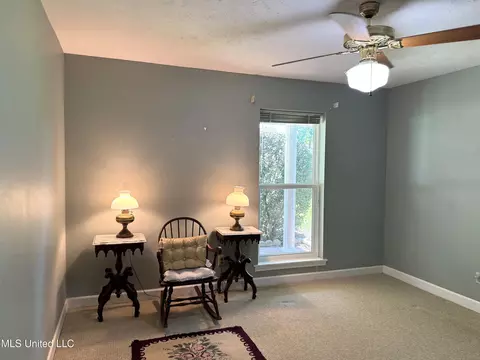 Bedroom - 4 Sun Ct, Natchez, MS 39120 photo 1 of 5