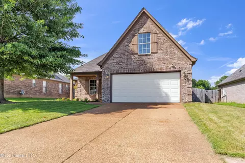Exterior - 380 N Vaiden Ridge Dr, Hernando, MS 38632 photo 7 of 7
