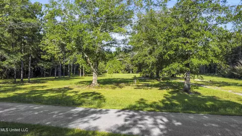 555 Brown Ave, Waveland, MS 39576