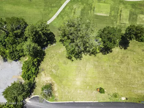 St Andrews Drive, Jackson, MS 39211 photo 5