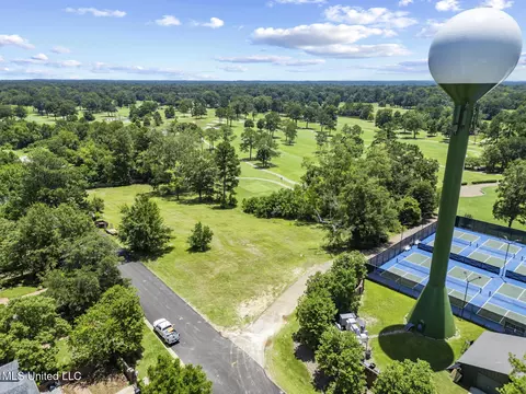 St Andrews Drive, Jackson, MS 39211 photo 14