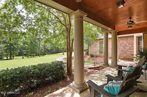 Exterior - 715 Westerly Dr, Brandon, MS 39042 photo 3 of 12
