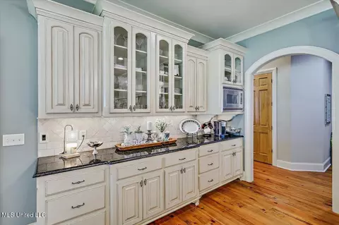 Kitchen - 715 Westerly Dr, Brandon, MS 39042 photo 7 of 8