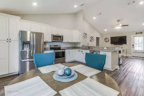 Dining - 60 Summit View Dr, Perkinston, MS 39573 photo 1 of 3