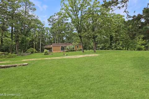 Exterior - 737 Hoy Rd, Madison, MS 39110 photo 5 of 5
