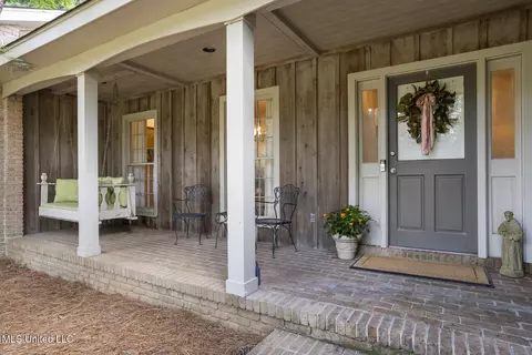 Exterior - 1510 Douglass Dr, Jackson, MS 39211 photo 2 of 2