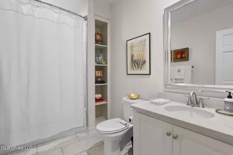 Bath - 1510 Douglass Dr, Jackson, MS 39211 photo 5 of 5