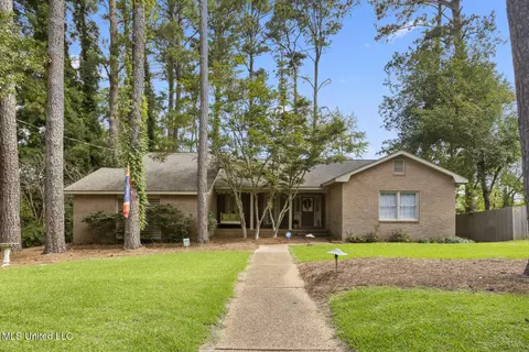 1510 Douglass Dr, Jackson, MS 39211