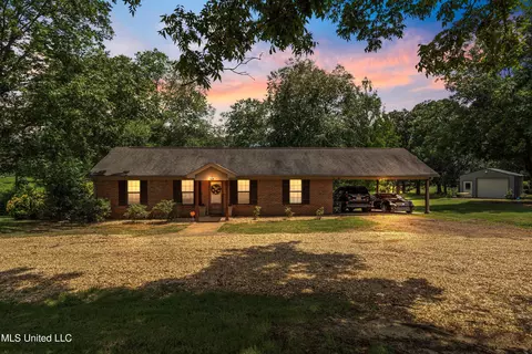 Exterior - 1274 Baker Road Rd, Batesville, MS 38606 photo 5 of 6