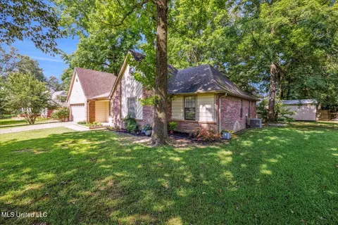 2781 Hickory Hill Dr, Nesbit, MS 38651 photo 6