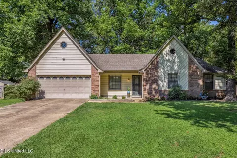 2781 Hickory Hill Dr, Nesbit, MS 38651