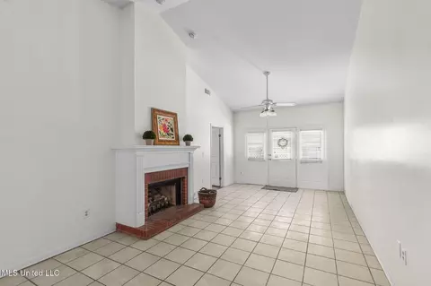 Living - 5072 Harling Pl, Jackson, MS 39211 photo 1 of 3