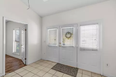 Entry Way - 5072 Harling Pl, Jackson, MS 39211 photo 1 of 1
