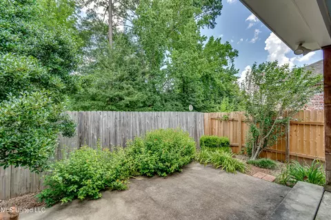 Exterior - 430 Stoneybrook Dr, Brandon, MS 39042 photo 8 of 8